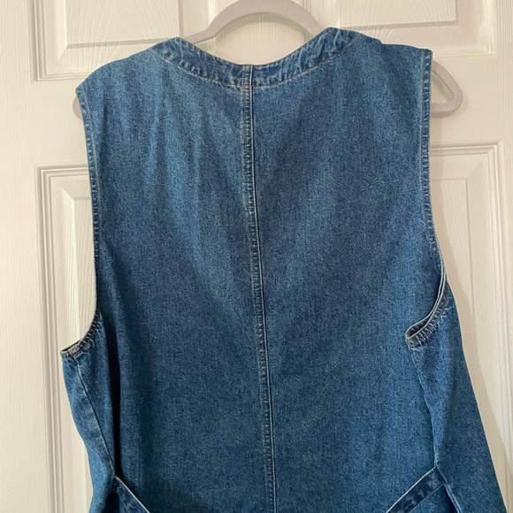 Cherokee Denim Vest with Pockets - Picture 7 of 12